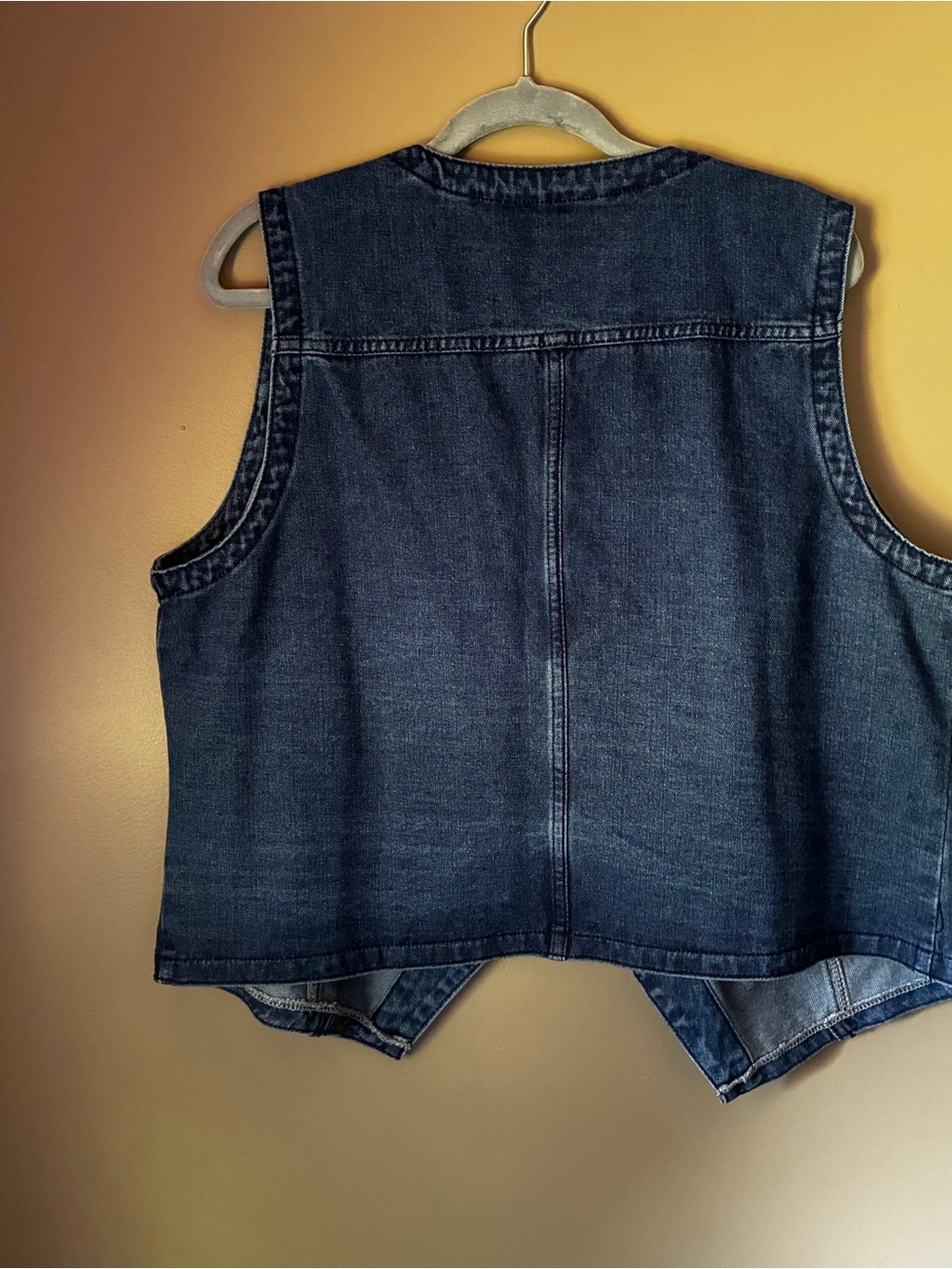 Classic Dark Blue Denim Vest - Women's Sleeveless Jacket - Picture 2 of 4